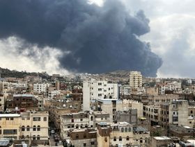 غارات إسرائيلية على صنعاء.. والحوثيون: عدوان يستهدف المطار ومحطات كهرباء ومصنع إسمنت