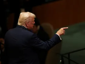 ترمب يعلن "نزاعاً مسلحاً" ضد عصابات المخدرات ويصنفها "جماعات إرهابية"