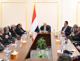 العليمي: إنهاء الوجود العسكري الإماراتي في اليمن تصحيح للمسار ولا يعني القطيعة