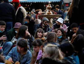 دراسة: سن المراهقة يمتد إلى الثلاثينيات من العمر