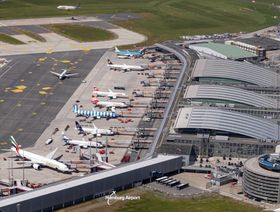 إغلاق مطار هامبورج بألمانيا بعد عبور مسلح من إحدى بواباته