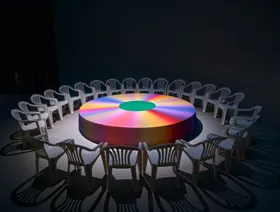 انطلاق معرض "بينالسور" في المتحف السعودي للفن المعاصر