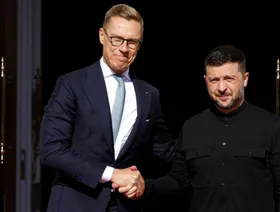 رئيس فنلندا يستبعد التوصل لهدنة في أوكرانيا قريباً ويدعو أوروبا للتحلي بالثبات