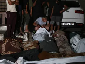مجزرة النصيرات.. إسرائيل تقر بقصف مدرسة لإيواء النازحين في غزة