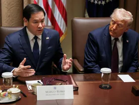 الطلاب على القائمة.. واشنطن تأمر بفحص حسابات التواصل الاجتماعي للمتقدمين لبعض التأشيرات