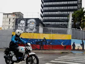 بعد الإطاحة بمادورو.. أميركا تكثّف تحركاتها للوصول سريعاً إلى نفط فنزويلا