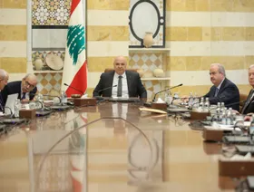 لبنان.. المجلس الأعلى للدفاع يحذر حماس ويمهد لسحب السلاح من المخيمات الفلسطينية