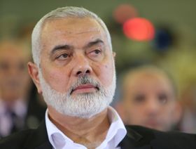 وفد من "حماس" برئاسة هنية يصل إلى القاهرة لبحث تطورات غزة