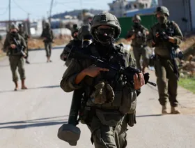 قوات إسرائيلية تقتل فلسطينياً بعد "عملية طعن" في الضفة الغربية المحتلة