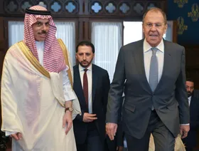 وزير الخارجية السعودي في موسكو: الأولوية لوقف حرب غزة.. وندعو لنهج تفاوضي مع إيران