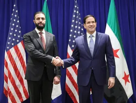 الولايات المتحدة ترفع العقوبات عن الشرع قبيل اجتماعه مع ترمب