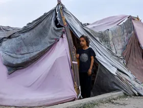 "حماس" تسلم جثمان جندي إلى إسرائيل.. وجهود أميركية بشأن قوة الاستقرار