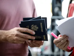 أميركا تخرج من قائمة أقوى 10 جوازات سفر في العالم