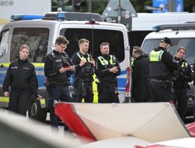 إصابة 18 شخصاً بحادث طعن في هامبورج.. والشرطة الألمانية: لا دوافع سياسية
