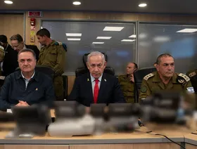 خلاف وزير الدفاع الإسرائيلي ورئيس الأركان يتصاعد ونتنياهو يجتمع بهما الخميس