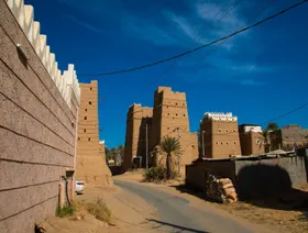 توثيق أماكن الشعراء العرب البارزين في السعودية