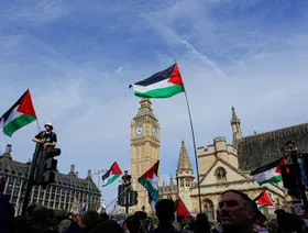 بريطانيا تعتزم إعلان الاعتراف بفلسطين الاثنين.. وتحضيرات لرفع العلم في لندن