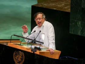 رئيس كولومبيا يتهم أميركا بانتهاك القانون الدولي بعد إلغاء تأشيرته