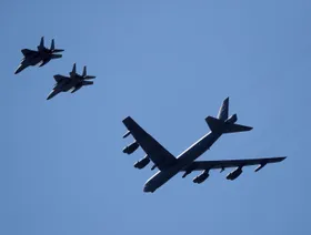 الجيش الأميركي يستبدل قاذفات B-2 بـB-52 في قاعدة بالمحيط الهندي