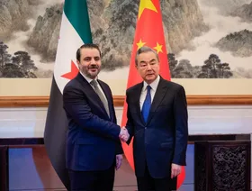 الشيباني يزور بكين.. والصين: مستعدون للمساهمة في أمن واستقرار سوريا