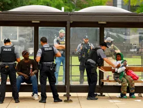 ترمب يستعد لتوسيع حملته على الهجرة في 2026 رغم تصاعد المعارضة لسياساته