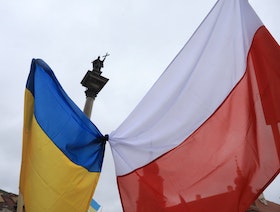 أوكرانيا وبولندا تتبادلان استدعاء السفراء بعد تعليقات عن دعم الحرب