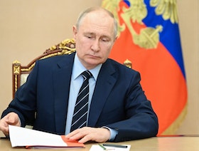 جنوب إفريقيا تعلن غياب بوتين عن قمة "بريكس" بالاتفاق مع موسكو