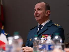 اجتماع باريس.. لبنان يبحث عن دعم وسط مخاوف من انهيار وقف النار مع إسرائيل