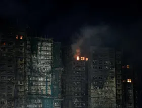 حريق أبراج هونج كونج.. ارتفاع عدد الضحايا إلى 83 شخصاً على الأقل