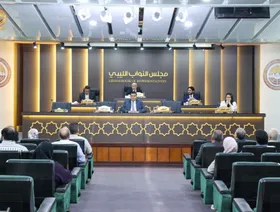 ليبيا.. انقسامات حادة حول السلطة التنفيذية والقائد الأعلى للجيش