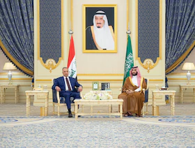 ولي العهد السعودي يبحث تعزيز الاستقرار في المنطقة مع رئيس وزراء العراق