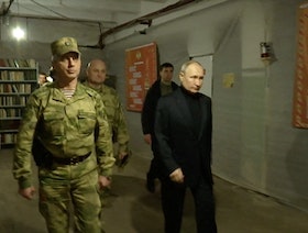بوتين يظهر في خيرسون ولوغانسك متفقداً قواته