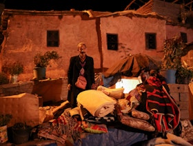 زلزال المغرب.. عائلات في مراكش تبيت ليلتها الثانية بالعراء تحسباً لهزات ارتدادية