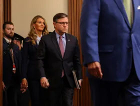 بعد توقف لأسابيع.. مجلس النواب الأميركي يواجه اختبار تمويل الحكومة بعد عودته للانعقاد