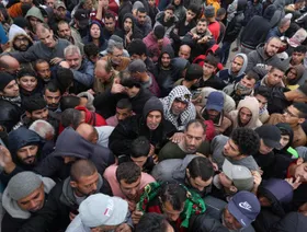 حكومة غزة مهددة بالإغلاق بعد تعليق 11 دولة تمويل الأونروا