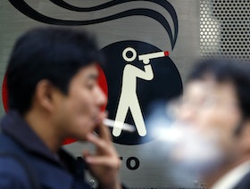 شركة يابانية تحظر على موظفيها التدخين أثناء العمل من المنزل
