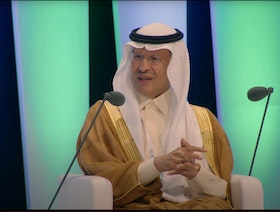 وزير الطاقة السعودي: قدمنا خفضاً طوعياً لإنتاج النفط لأن هناك حاجة إليه