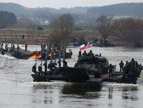 روسيا تعزز قواتها على حدود أوروبا بالتزامن مع مناورات الناتو
