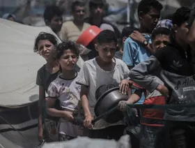 "نقاط عسكرية فوق أنقاض منازل الفلسطينيين".. انتقادات دولية لآلية مساعدات غزة