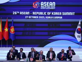 تقرير: الصين تستغل قمة آسيان لتعويض "فراغ أميركي" بعد رسوم ترمب