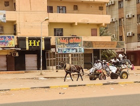 السودان.. نهب وانفلات أمني ومبادرات أهلية لحماية السكان