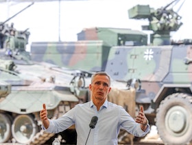 الناتو يحث على الاستعداد لـ"حرب طويلة الأمد" في أوكرانيا