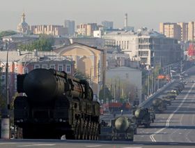 الناتو: روسيا جمعت مخزوناً كبيراً من الصواريخ