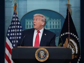 بعد تحذيرات طهران.. ترمب يهدد إيران بـ"محوها عن وجه الأرض" إذا حاولت اغتياله