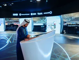 بتعاون سعودي صيني.. الإمارات تدشّن أكبر مشروع للطاقة الشمسية المركّزة في العالم