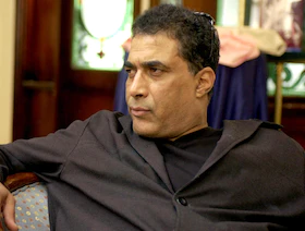 مصر.. وريث أحمد زكي يتهم محاميه ببيع مقتنياته