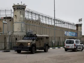 المحكمة العليا الإسرائيلية تقرّ بتعرض الأسرى الفلسطينيين لحرمان من "الحد الأدنى" للغذاء