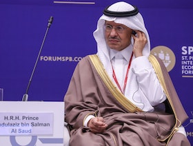 وزير الطاقة السعودي ينفي مناقشة "أوبك+" زيادة إنتاج النفط