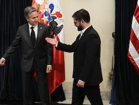 بلينكن يشيد بالتعاون مع الرئيس اليساري الجديد لتشيلي