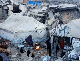 بدلاً من إسرائيل.. الولايات المتحدة تتولى الإشراف على دخول المساعدات إلى غزة